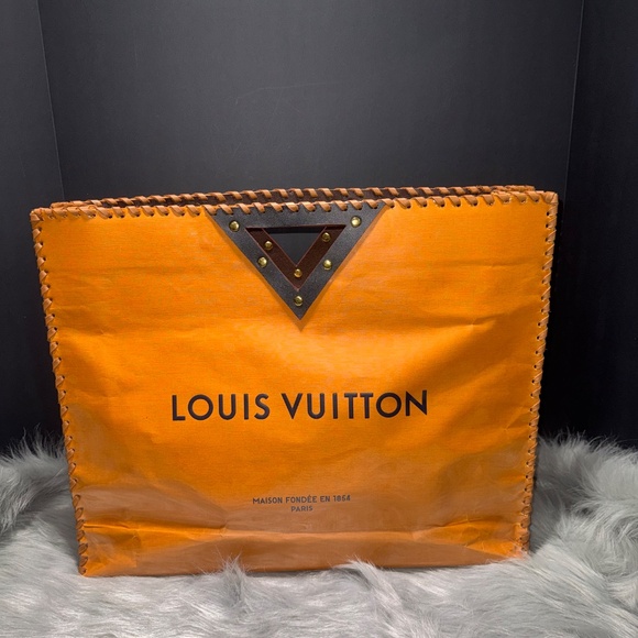 Authentic Louis Vuitton Shopping bag covered in PVC With Handles - Picture 2 of 8